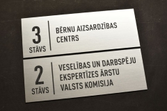 ABS plastikāta informatīvās plāksnītes durvīm.