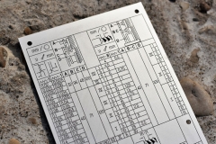 Tehnisko datu plāksne - gravēšana metālā