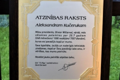 LIELA IZMĒRA ATZINĪBAS RAKSTS KOKA RĀMĪ