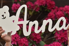 Anna. Dizaina elements ar lācīti - Frēzēti koka burti, krāsoti.