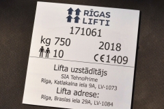 ALUMĪNIJA DATU PLĀKSNE LIFTIEM AR GRAVĒTU INFORMĀCIJU