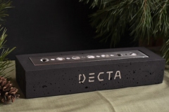 Gravējums uz kamīna