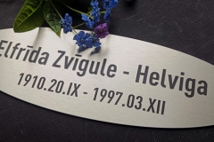 ALUMĪNIJA PIEMIŅAS PLĀKSNE AR GRAVĒJUMU