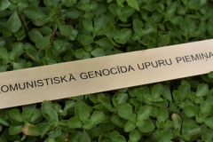 Gravējums misiņā.