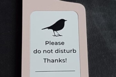 DURVJU ZĪME - LŪDZU NETRAUCĒT