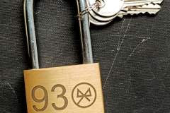 ATSLĒGA AR GRAVĒJUMU