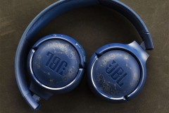 Gravējums uz austiņām