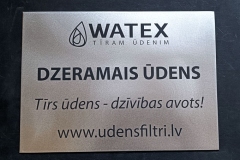 Nerūsējošā tērauda plāksne ar gravējumu