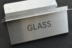 LĀZERMARĶĒJUMS NERŪSĒJOSĀ TĒRAUDĀ