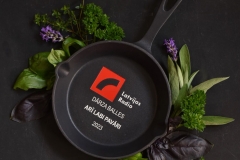 GRAVĒJUMS ČUGUNA PANNĀ