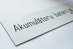 ABS balts-melns marķējums ar tekstu