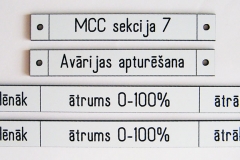 ABS marķējumi vadības skapim ar caurumiem stiprinājumam