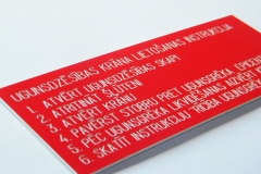 Brīdinājuma zīme - Ugunsdzēsības krāna lietošanas instrukcija