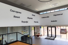 KOKA VĀRDI - INTERJERA DEKORS