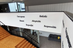 KOKA VĀRDI - INTERJERA DEKORS